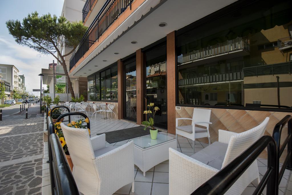 Hotel Scarlet Rimini Extérieur photo